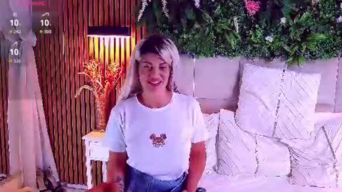 Snapshot of salmaroze chatting on August 2026 07:57:02 AM SalmaRoze online show from August 2026 07:57:02 AM