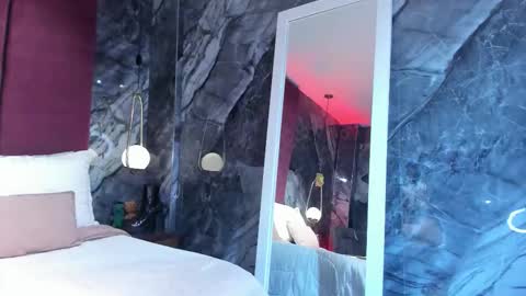 S A L O M E   online show from March 2026 12:34:01 PM