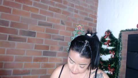 Snapshot of salome__hills chatting on December 2024 02:56:02 AM online show from December 2024 02:56:02 AM