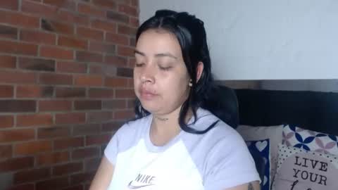Snapshot of salome__hills chatting on June 2026 12:32:02 AM online show from June 2026 12:32:02 AM