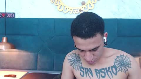 salome_daniel online show from October 2025 07:38:01 PM