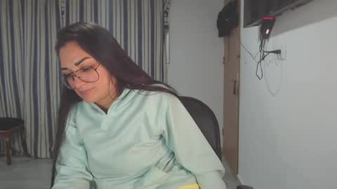 salome online show from October 2025 02:00:01 AM