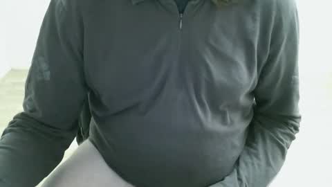 Snapshot of saltimbanquier chatting on February 2026 09:58:01 PM Saltimbanquier Salt ou Banquier online show from February 2026 09:58:01 PM