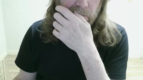 Snapshot of saltimbanquier chatting on March 2026 07:58:02 PM Saltimbanquier Salt ou Banquier online show from March 2026 07:58:02 PM