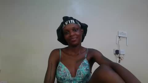 Snapshot of saltysugar20 chatting on May 2026 04:09:02 AM Sugarbabe online show from May 2026 04:09:02 AM