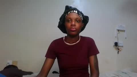 Snapshot of saltysugar20 chatting on May 2026 11:33:02 PM Sugarbabe online show from May 2026 11:33:02 PM