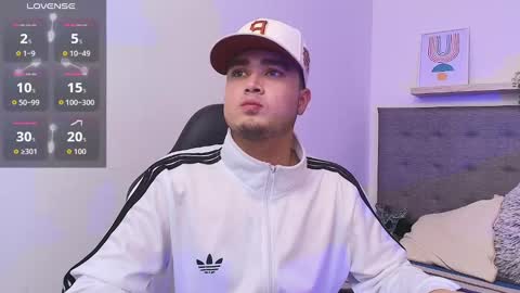 Salvatore  online show from September 2025 08:43:01 PM