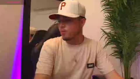 Snapshot of salvatore_muller chatting on September 2025 10:14:01 PM Salvatore online show from September 2025 10:14:01 PM