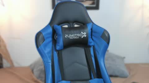 Snapshot of salvatore_romanoo chatting on February 2025 03:55:02 AM Salvatore online show from February 2025 03:55:02 AM