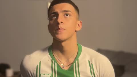 Salvatore online show from November 2025 06:57:02 AM