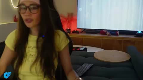 Stefana    or    Samchispas online show from July 2026 02:15:02 AM