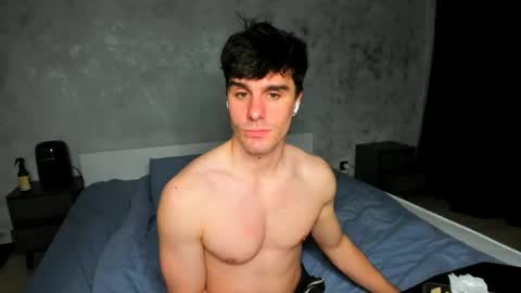 Snapshot of sam_huston18 chatting on May 2026 09:43:01 PM BACK IN 2 WEEKS online show from May 2026 09:43:01 PM