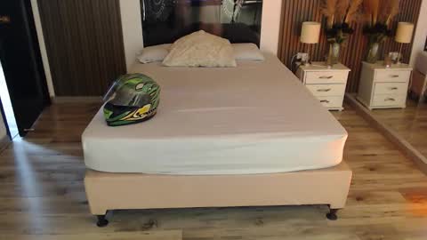 SAM MANSON online show from February 2026 12:34:01 PM