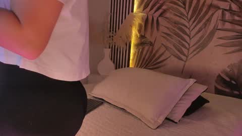 Samaantha  online show from November 2025 11:33:02 AM