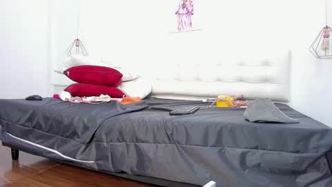 Sofia  online show from December 2024 12:34:02 AM