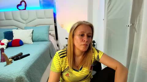 Samanta Stone online show from June 2026 09:38:02 PM