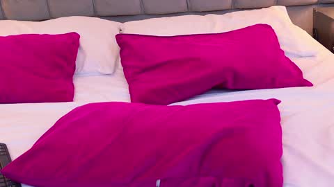 Samantaa G online show from April 2026 01:41:01 PM