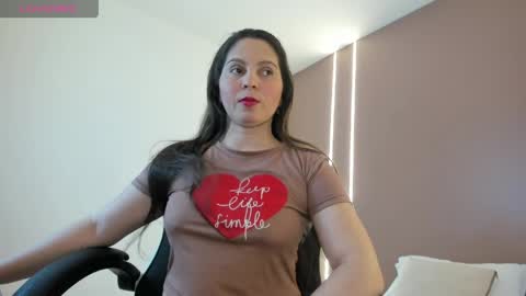 Snapshot of samantha_17_ chatting on May 2026 02:31:02 AM S A M A N T H A online show from May 2026 02:31:02 AM