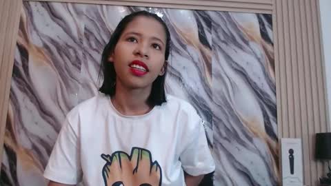 lizzy online show from November 2025 05:45:01 PM