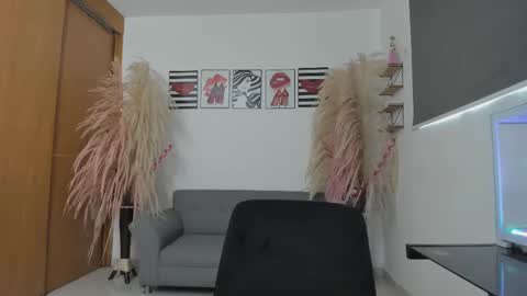 Samantha ga online show from February 2025 02:08:01 PM