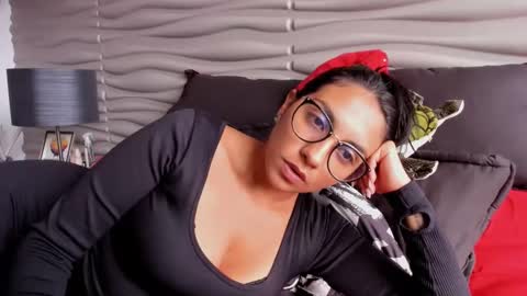 Samantha online show from January 2025 08:04:01 PM