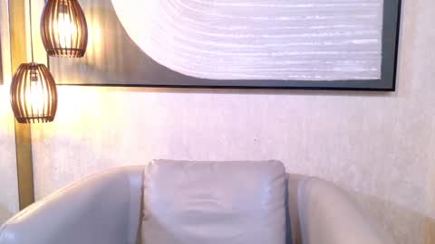 Mari  online show from September 2025 07:08:01 PM