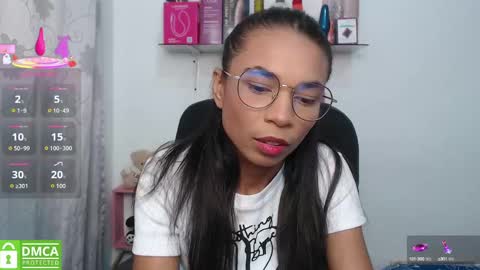 sam online show from October 2025 01:18:01 PM