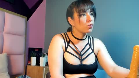 Snapshot of samanthaanderson chatting on January 2025 03:11:02 AM Samantha Anderson online show from January 2025 03:11:02 AM