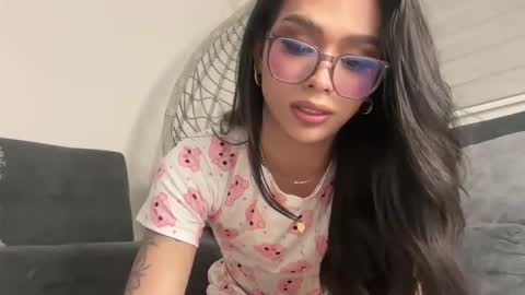 Samantha Bernardo online show from June 2026 04:43:02 AM