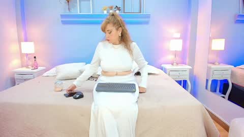 Samanta online show from February 2025 08:58:01 PM