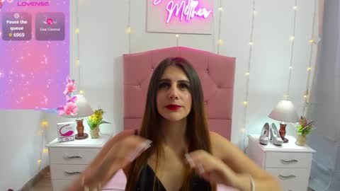 Snapshot of samanthamillher1 chatting on December 2024 12:23:02 PM Samy  online show from December 2024 12:23:02 PM