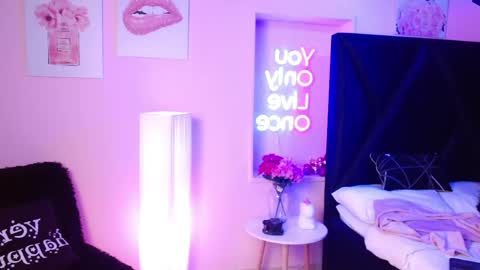 Samara online show from April 2026 08:58:02 PM