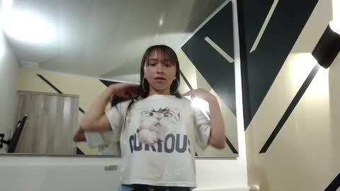 Snapshot of samara_purple chatting on January 2025 02:29:02 PM Dafne  online show from January 2025 02:29:02 PM