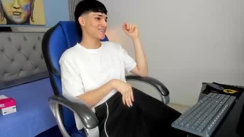 Snapshot of samblack_ chatting on June 2026 12:37:01 PM Sam online show from June 2026 12:37:01 PM