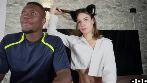 SAMI AND ROSS                        - online show from October 2025 09:11:01 PM