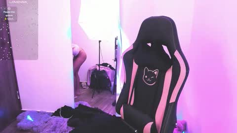 samiacooper25 online show from October 2025 11:30:02 AM