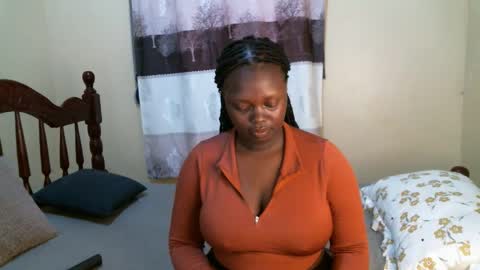 Snapshot of samiagirl22 chatting on September 2025 11:05:02 PM nina online show from September 2025 11:05:02 PM