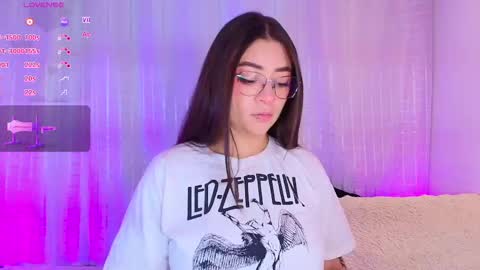 Snapshot of samii_evans chatting on March 2025 02:50:01 AM samii evans online show from March 2025 02:50:01 AM