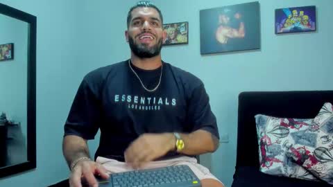 samir_hazard online show from November 2025 07:13:02 PM