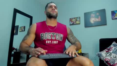 samir_hazard online show from November 2025 08:41:02 PM