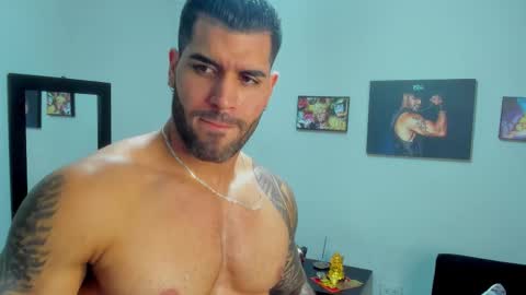 samir_hazard online show from December 2025 08:15:01 PM
