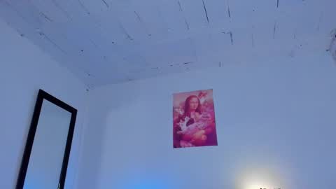 sammy_greyy1 online show from September 2025 03:52:02 AM