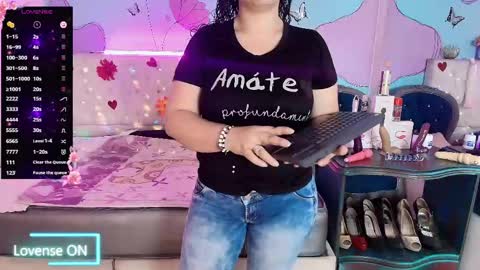 Snapshot of sammy_mature_ chatting on April 2026 01:19:02 AM Sammy online show from April 2026 01:19:02 AM