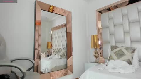 Sammy online show from October 2025 06:08:02 PM