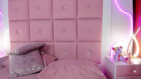 Samantha   online show from March 2026 08:59:02 AM