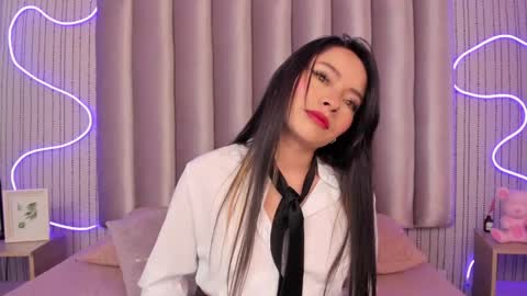 Samantha   online show from April 2026 03:32:01 AM