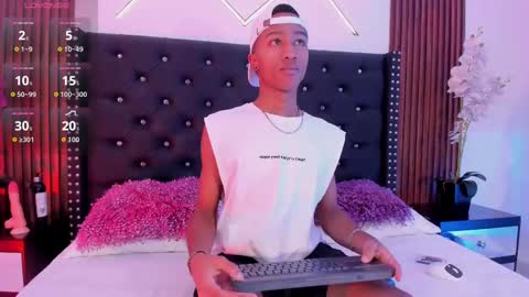 Snapshot of sammyyadams_ chatting on September 2025 08:00:02 PM sammyyadams_ online show from September 2025 08:00:02 PM