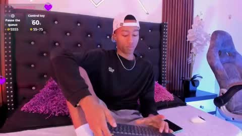 Snapshot of sammyyadams_ chatting on September 2025 09:08:02 PM sammyyadams_ online show from September 2025 09:08:02 PM