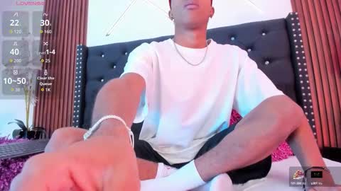 Snapshot of sammyyadams_ chatting on October 2025 12:47:02 PM sammyyadams_ online show from October 2025 12:47:02 PM