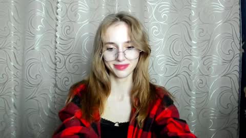 Sam   online show from February 2025 06:28:01 PM